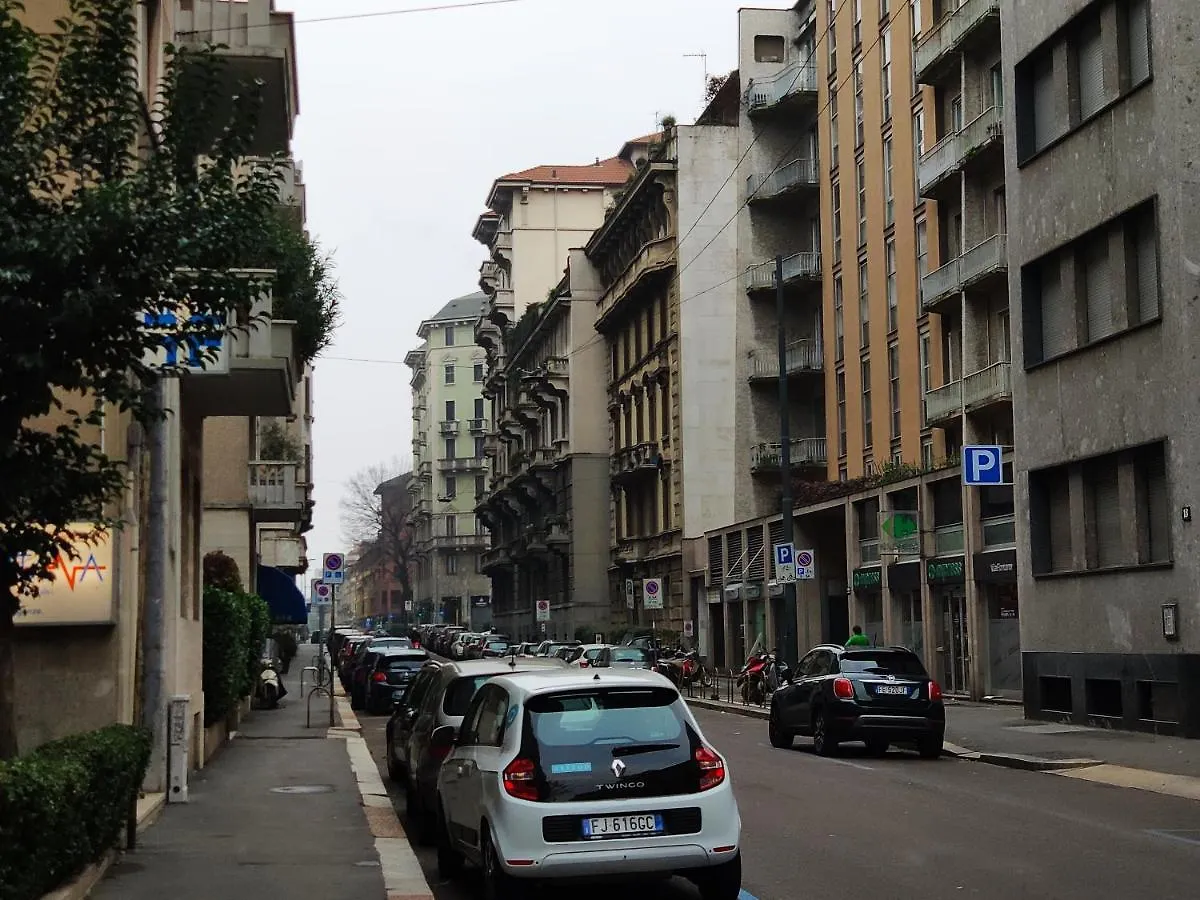 B&B Via Fontana Milano 0*, Milan